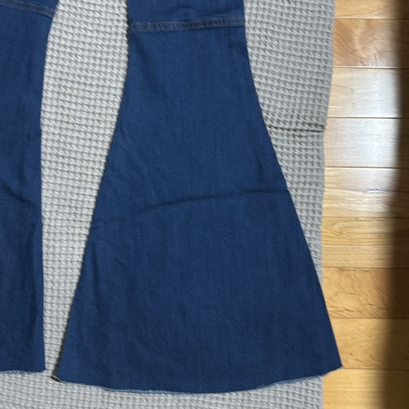 Vibrant M.I.U High-Waisted Flare Jeans Size 7(W 27) - Picture 6 of 9